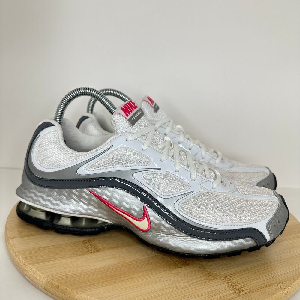 Nike Nike Reax Run 5 Running Shoes Sneakers White Metallic Silver 407987 Size 9